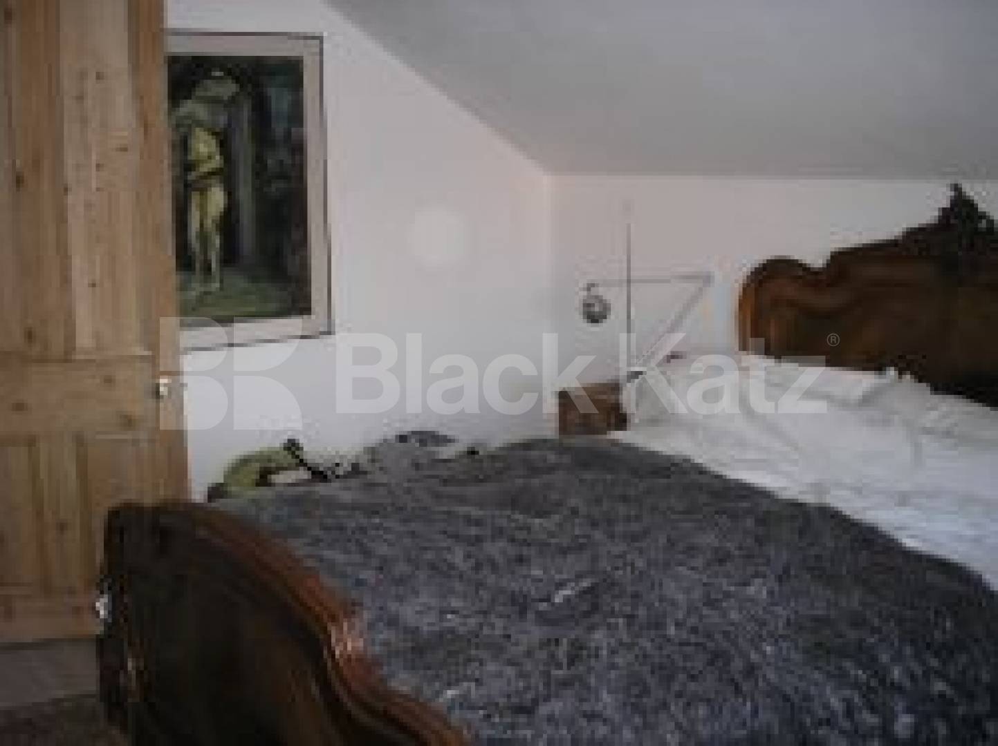 			1 Bedroom, 1 bath, 1 reception Flat			 Prince Albert Road, REGENTS PARK NW1